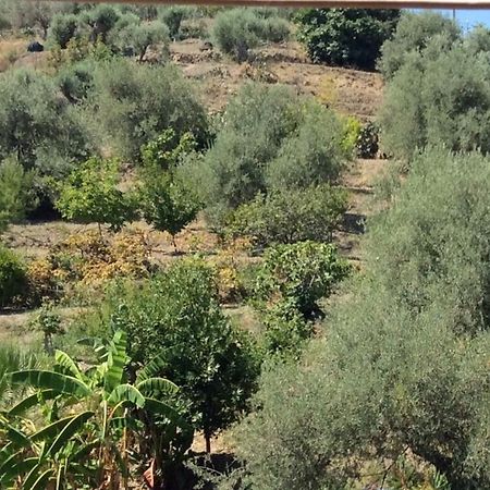 B&B Domus Candida Calatabiano Buitenkant foto