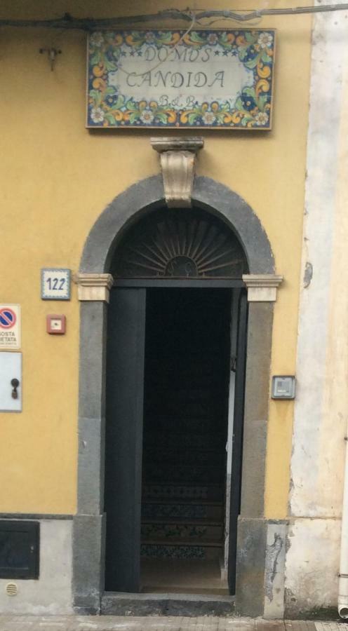 B&B Domus Candida Calatabiano Buitenkant foto